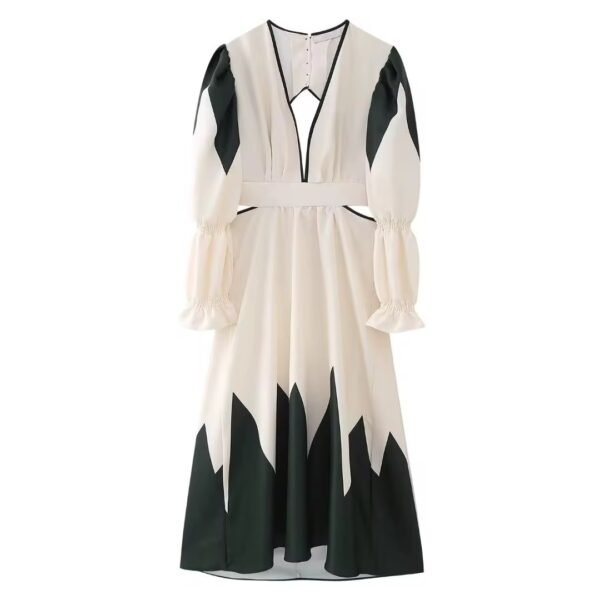 Elegant Midi Dress with a Classic-Modern Design for a Refined Look