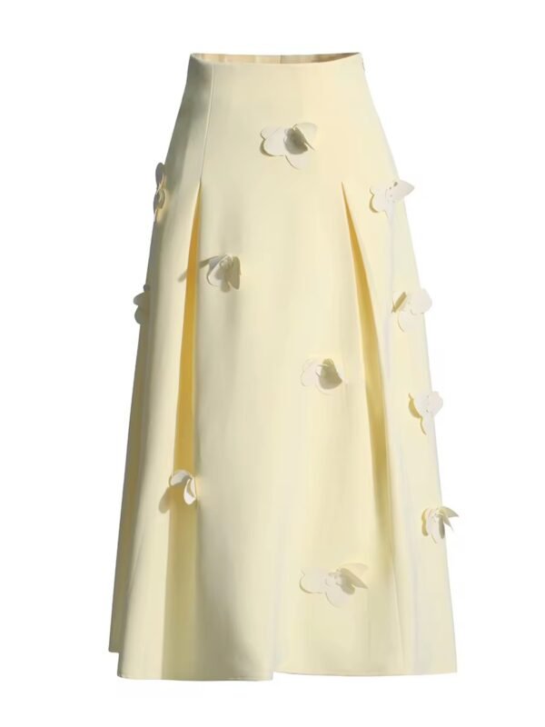 Elegant yellow midi skirt with a flared design and vertical pleats.